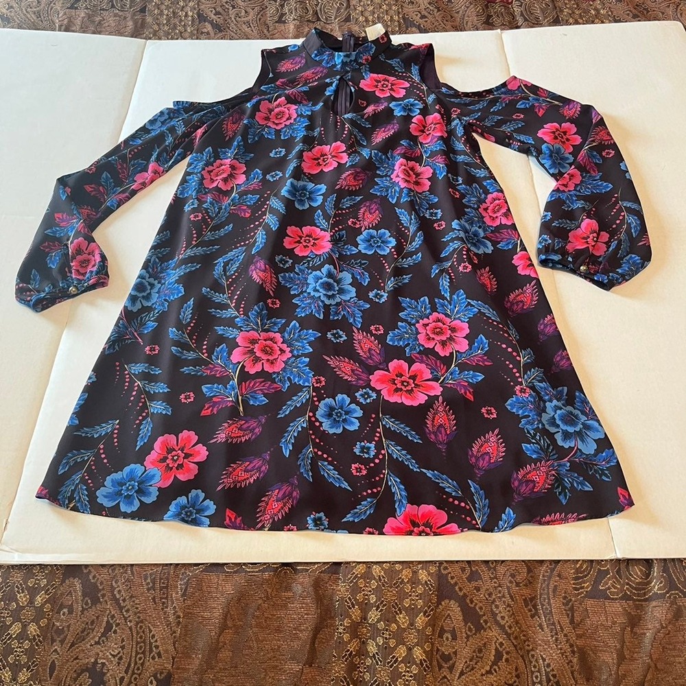 Everly Purple Blue Pink Cold Shoulder Long Sleeve High Neck Keyhole Dress Small
